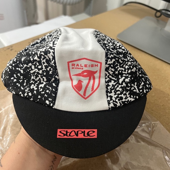 STAPLE X RALEIGH CAP - Picture 4 of 5